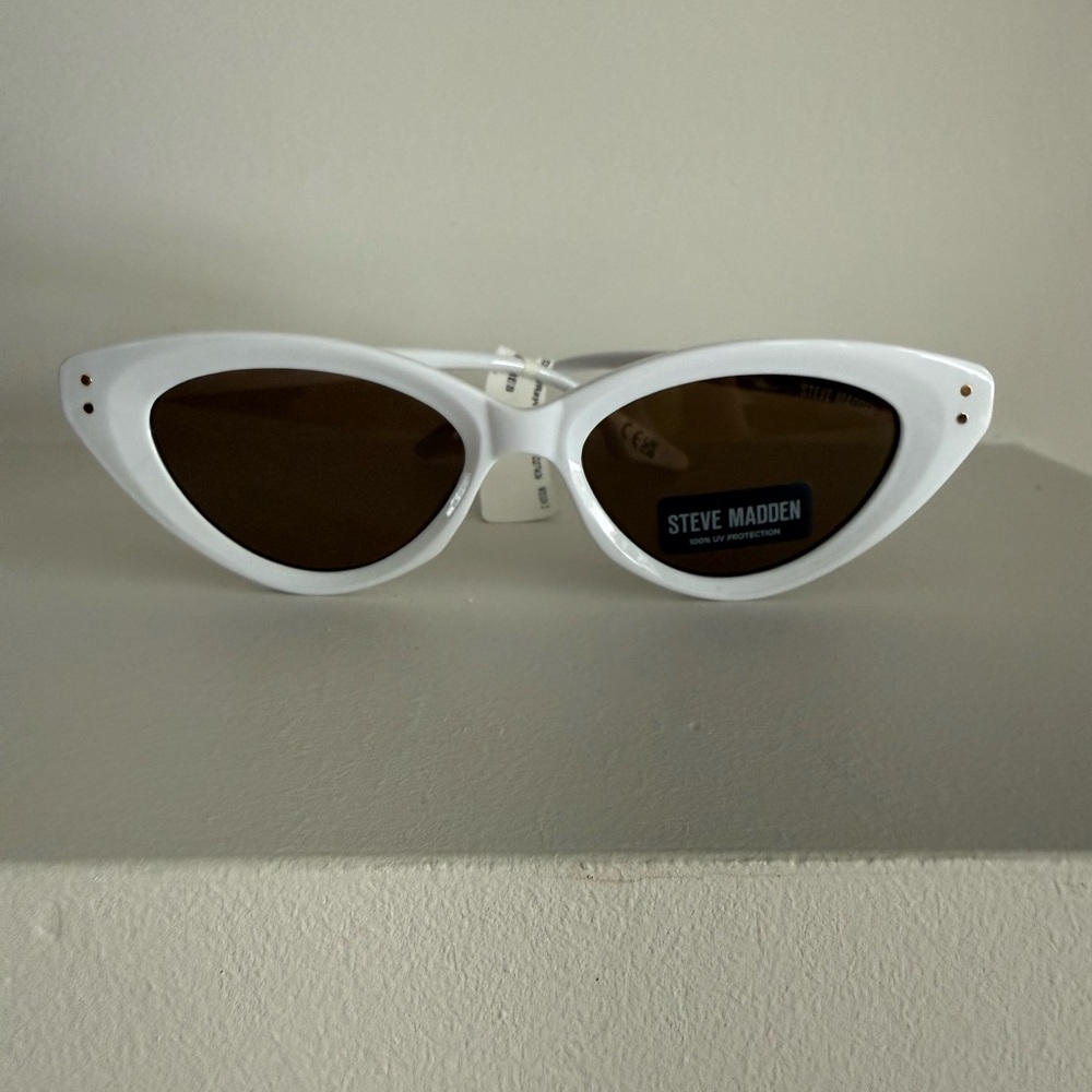 Steve Madden White Cat-Eye Sunglasses